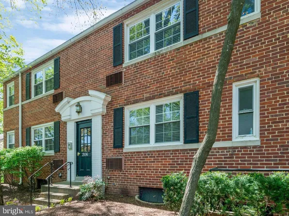 206 N Trenton St APT 2, Arlington, VA 22203