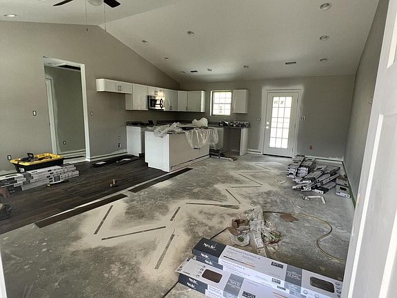 3rd image of 3135 Greenway Dr Lot 2