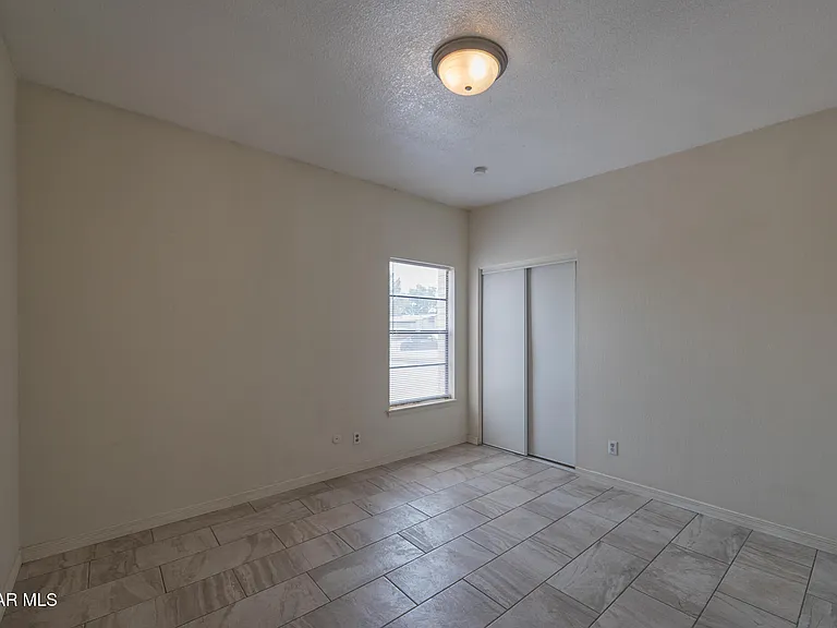 3329 Running Deer Dr — Photo 10
