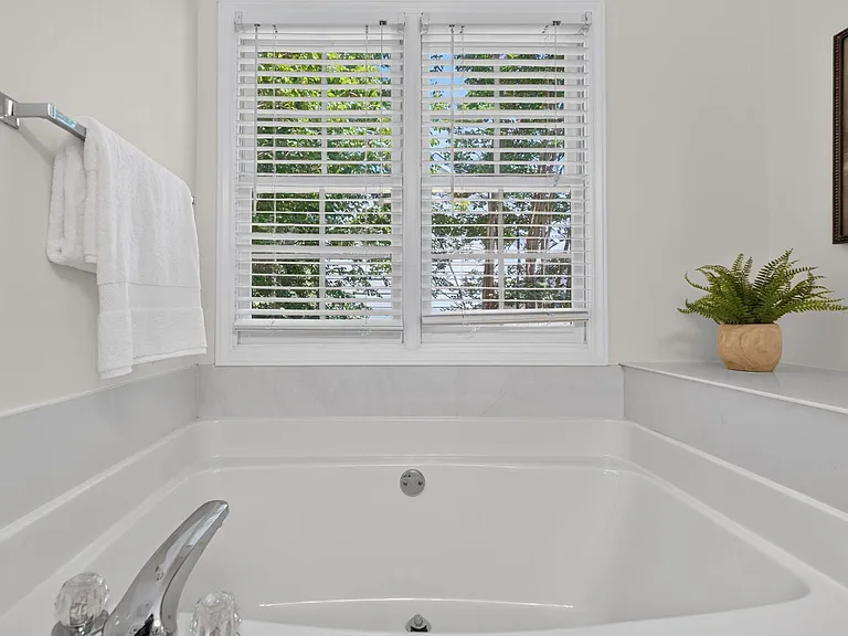 212 Mint Hill Dr — Photo 11