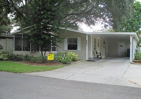 1st image of 665 Hyde Park Cir W