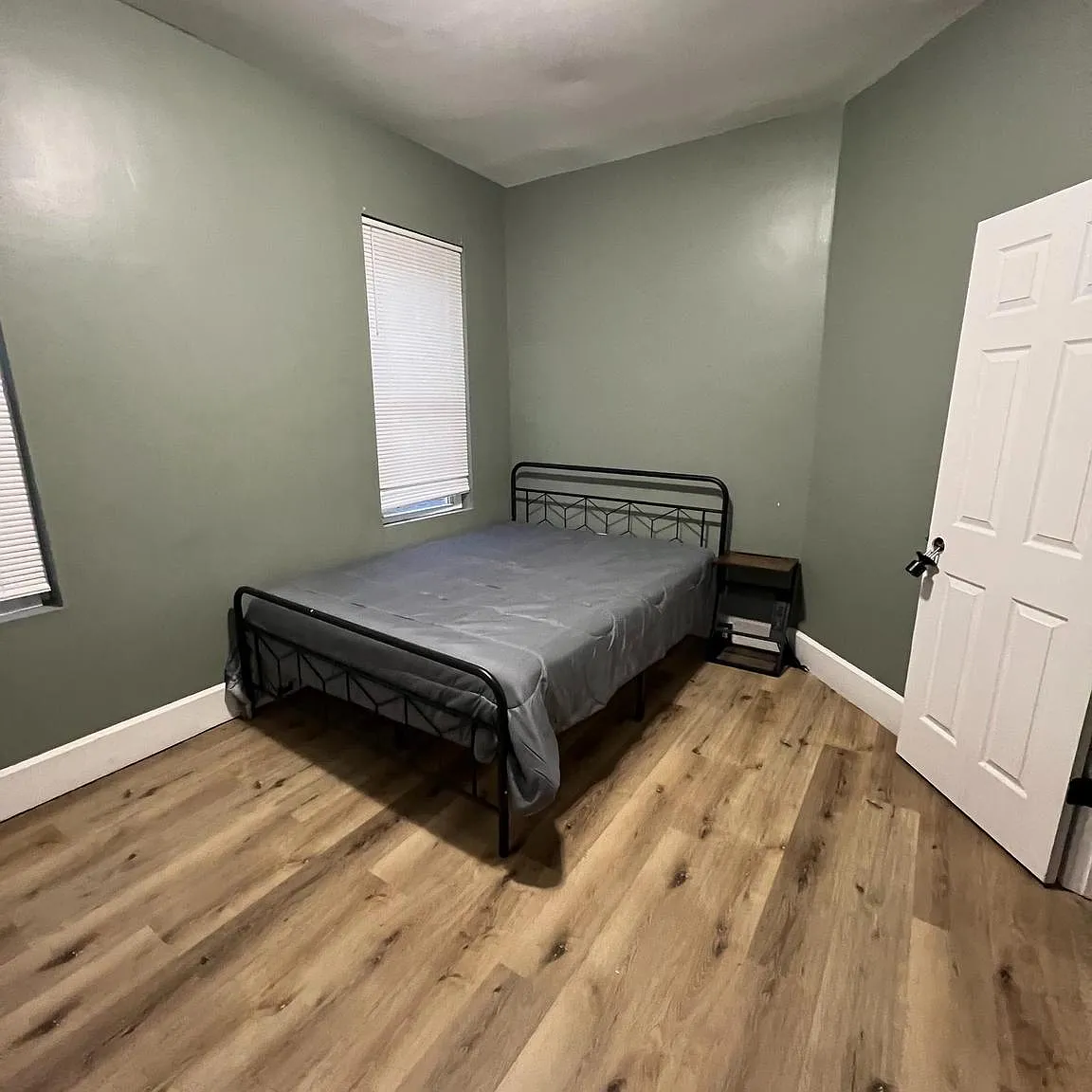 4 bed, 1.5 bath, 1540 sqft, $600 — Photo 1
