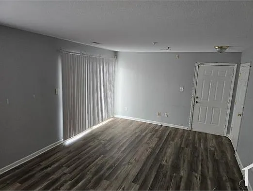 3921 Mohawk Ct — Photo 3