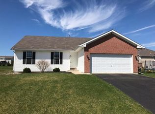 6830 Winterberry Rd, Loves Park, IL 61111