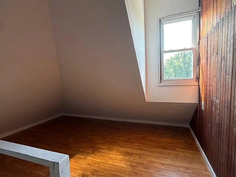 3rd floor room/attic