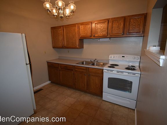 3rd image of 113-2 Hagerman Ct