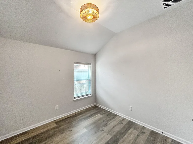 558 Bridgestone Way — Photo 25