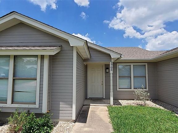 2nd image of 1705 Gentle Wind Dr