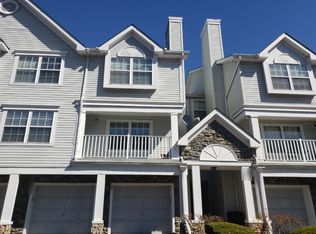 62 Prestwick Way, Edison, NJ 08820