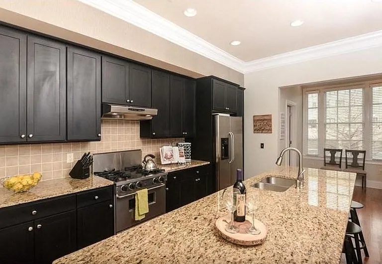 Easy living, open concept