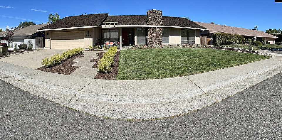 1st image of 804 Lake Oak Ct
