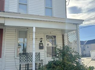 209 Fulton St, Hanover, PA 17331