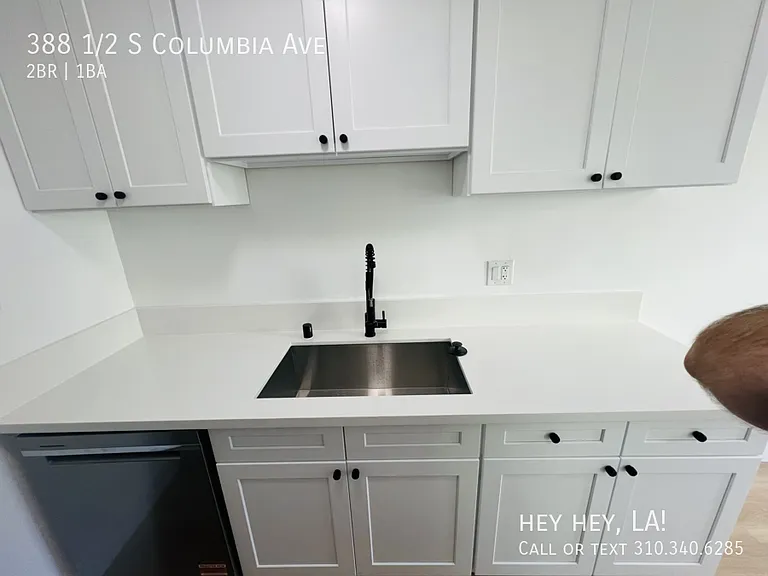 388 1/2 S Columbia Ave — Photo 2