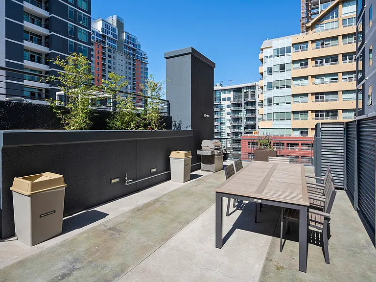 425 W Beech St #535 — Photo 37