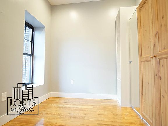 5th image of 806 President St APT 4R