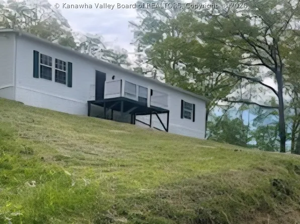 38 Frankmoore Rd, Griffithsville, WV 25521
