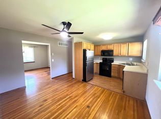 1529 Sherman Dr, Saint Charles, MO 63303