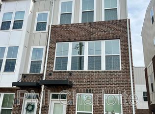 240 Parkwood Ave, Charlotte, NC 28206
