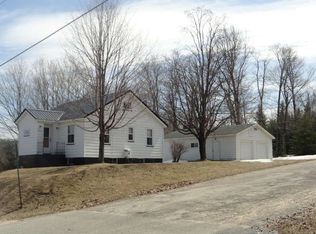 504 Prospect St, Munising, MI 49862