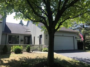 30 Hill Creek Rd, Rochester, NY 14625