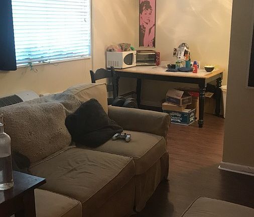 3rd image of 1250 N Logan St APT 301