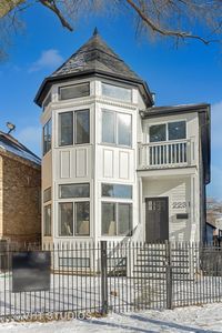 2231 N Janssen Ave, Chicago, IL, 60614
