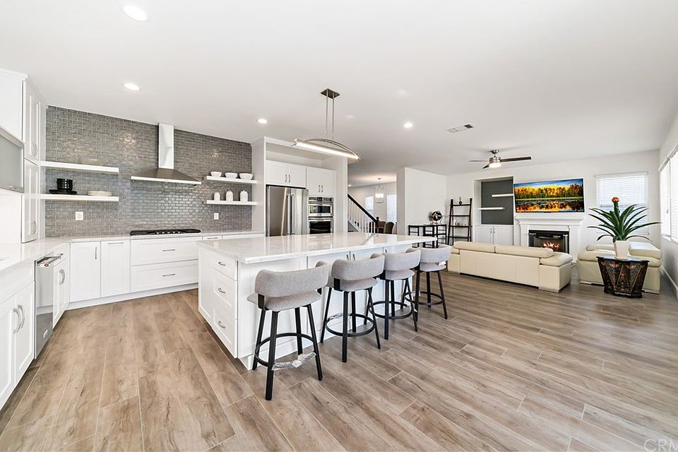 1st image of 31233 Sunningdale Dr