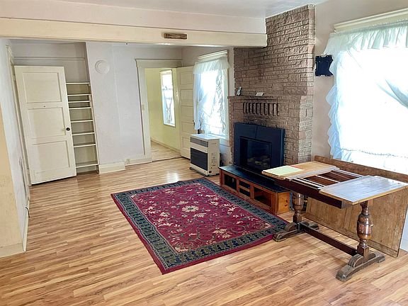 3rd image of 340 Carroll St