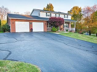 104 Shawnee Dr, Butler, PA 16001
