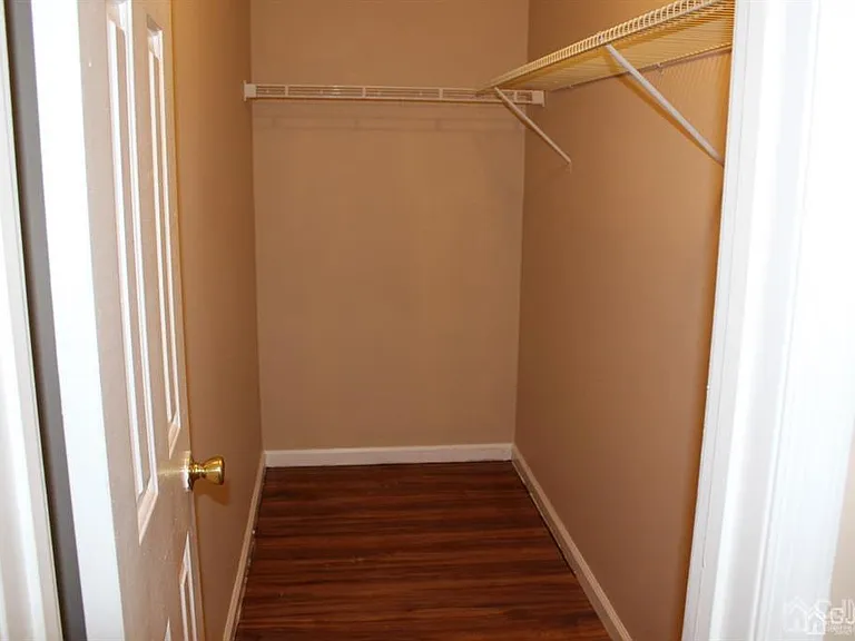 240 Hidden Woods Ct — Photo 13