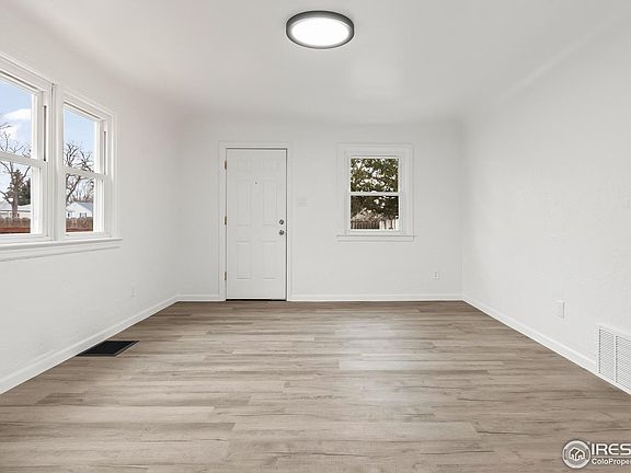 5th image of 1034 19th Ave