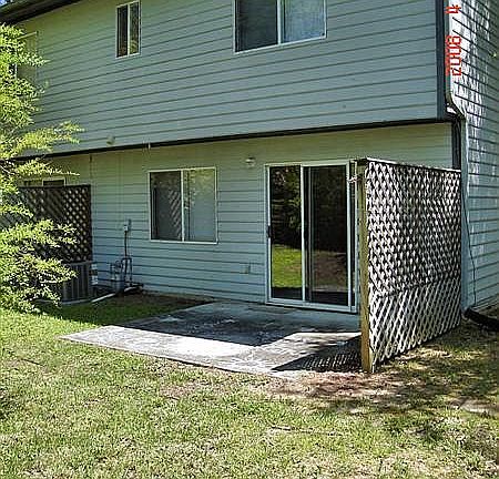 2nd image of 505 Oakwood Ct #503
