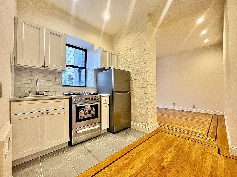 1st image of 207 E 29th St APT 28