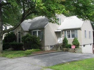 30 Blaine Ave, Worcester, MA 01603