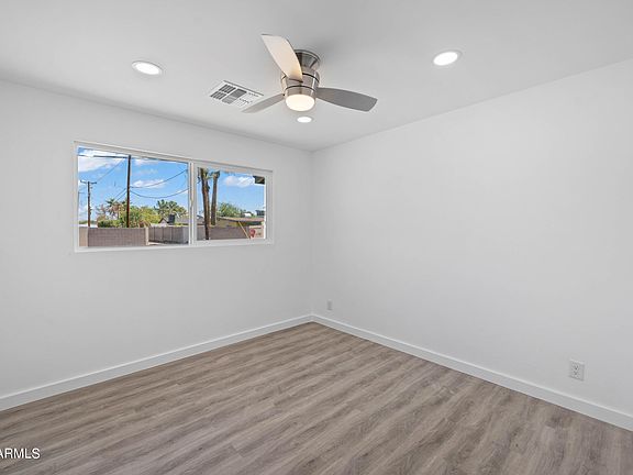 5th image of 632 N 72nd Pl