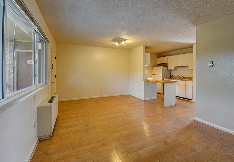 3000 Colorado Ave. — Photo 14