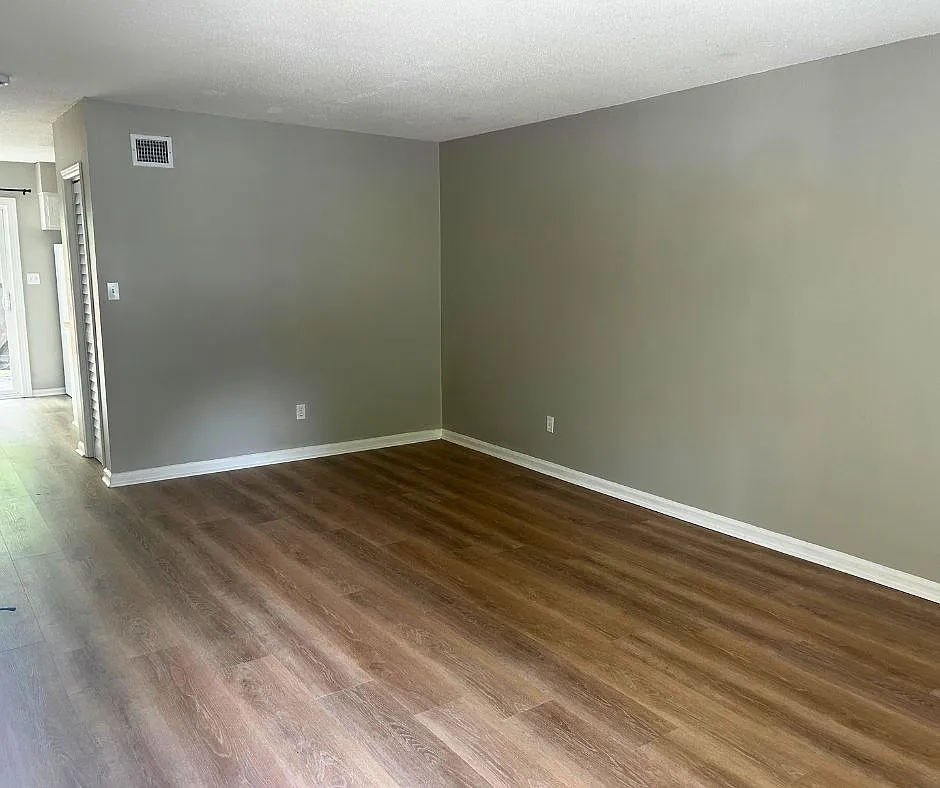 2 bed, 1.5 bath, 1120 sqft, $1,200 — Photo 2