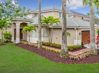 1668 Winterberry Ln, Weston, FL 33327
