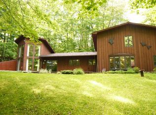 2178 Vista View Dr, Eagle River, WI 54521