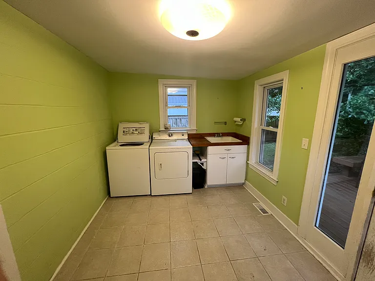 laundry / mud room