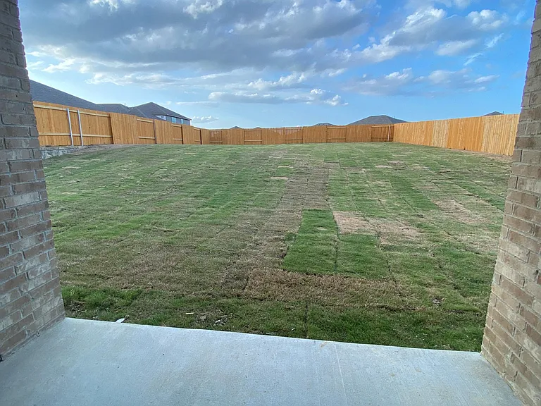 2212 Dahlia Way — Photo 13