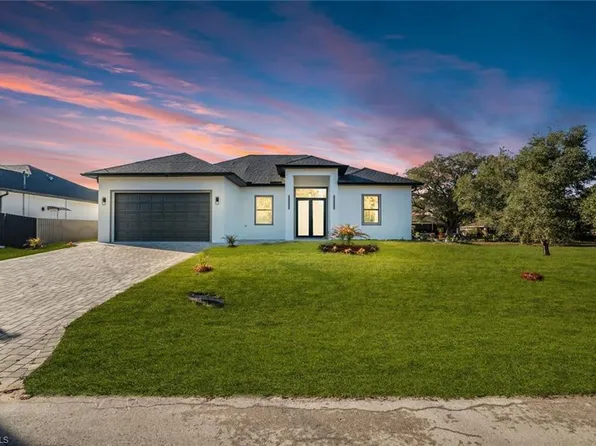 2803 3rd ST W, LEHIGH ACRES, FL 33971