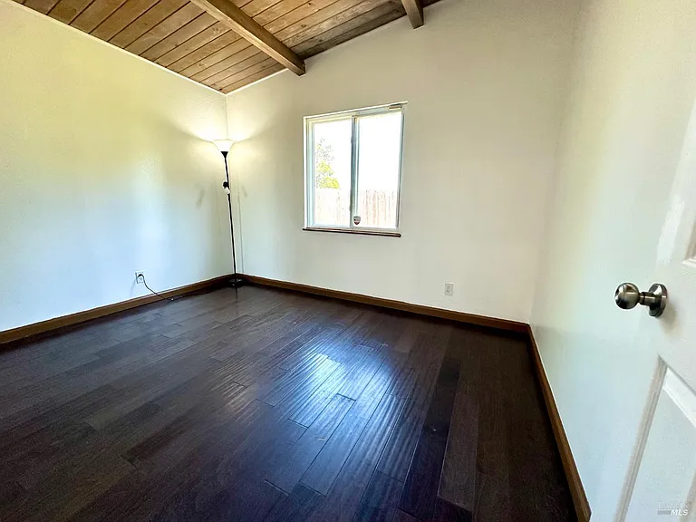1111 Marionola Way — Photo 18