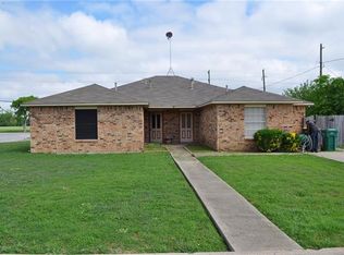 1702 Blake Dr, Glenn Heights, TX 75154