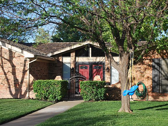 3rd image of 7101 Fulham Dr