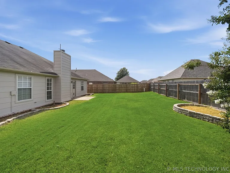 1217 W 117th Ct S — Photo 27