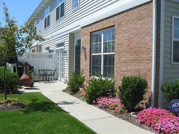 2nd image of 2239 Brightwell Pl