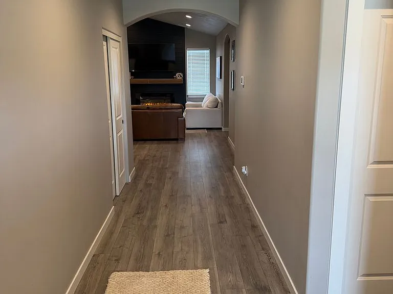 2021 E C St — Photo 2