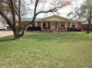 1514 Pinehurst Dr, Malvern, AR 72104