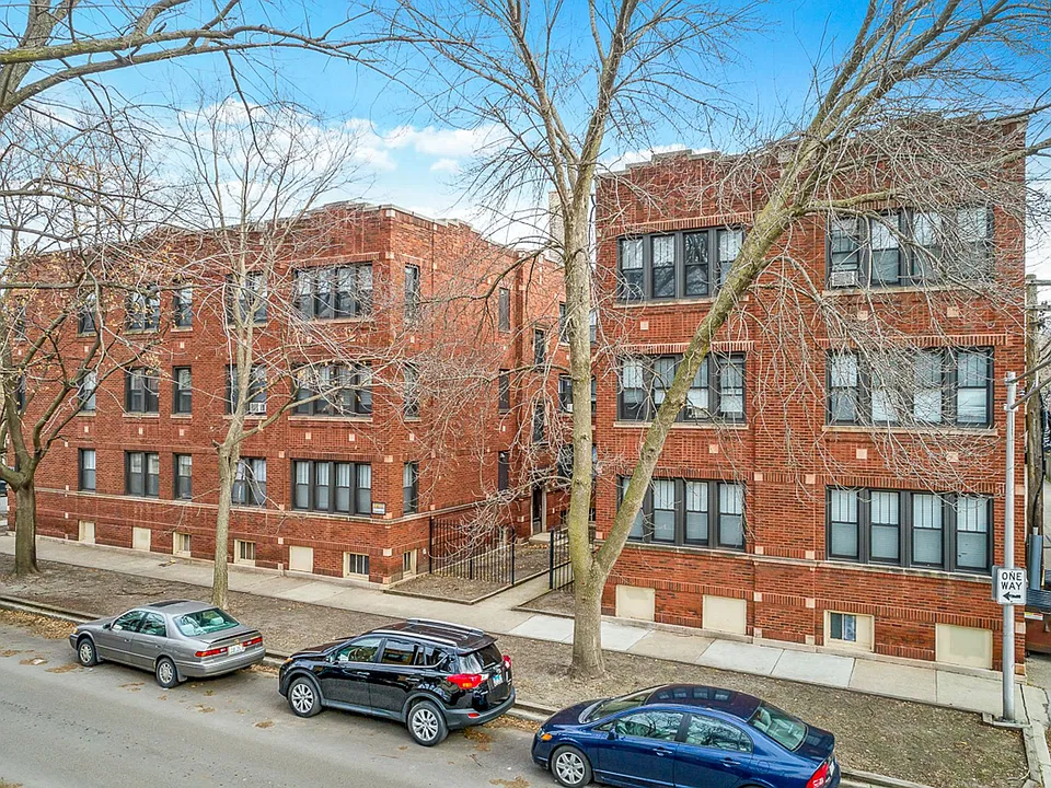 4715-25 N. Leavitt / 2175-79 W. Giddings